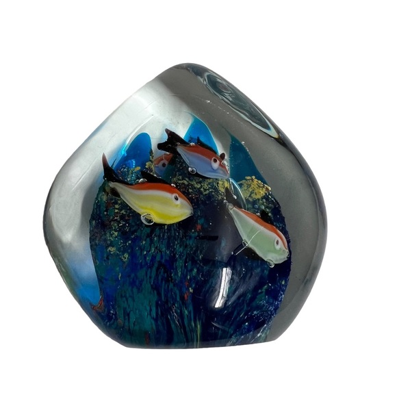 VINTAGE CORAL REEF AQUARIUM COLLECTIBLE PAPER WEIGHT - Picture 3 of 8